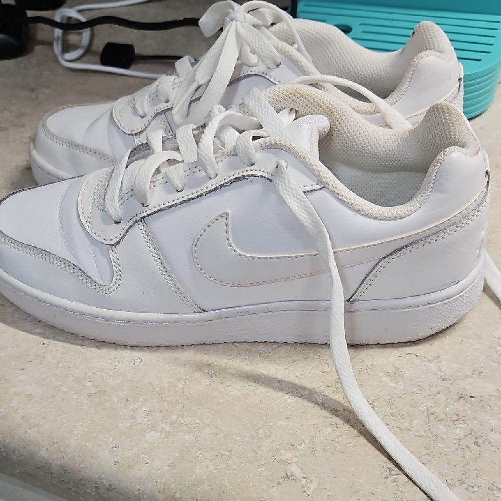Nike White Women's Sneakers